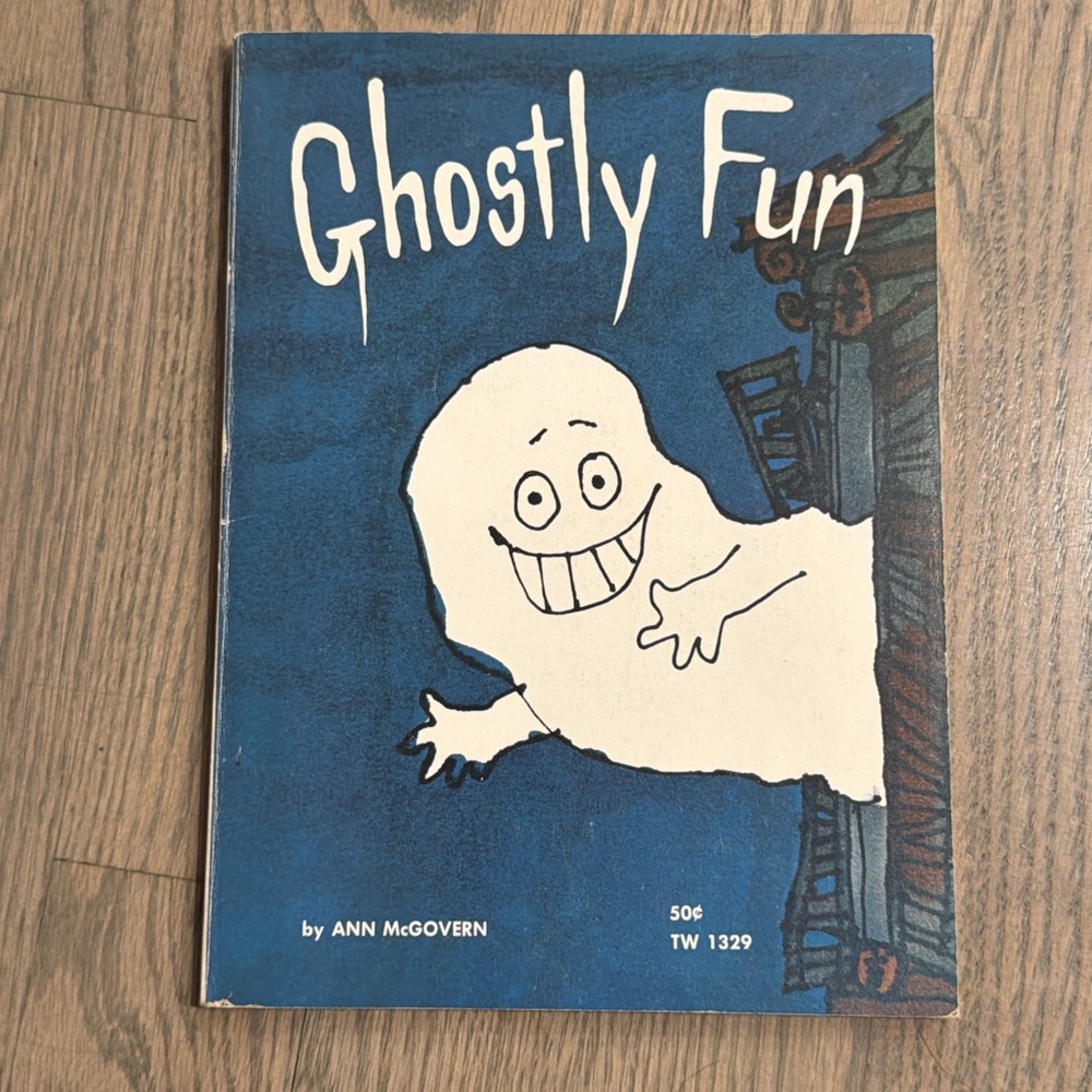 Vintage 1973 "Ghostly Fun" by Ann McGovern 3rd Printing Scholastic Paperback